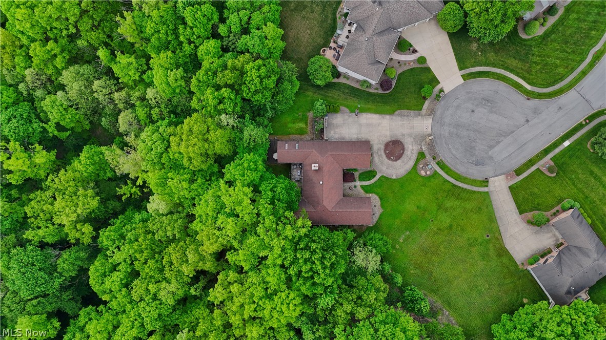 1751 Squaw Creek Drive Girard OH 44420