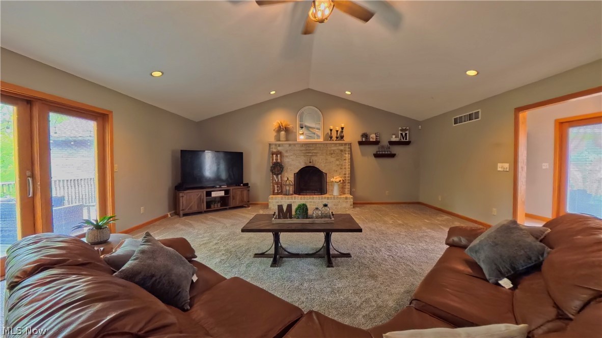 1751 Squaw Creek Drive Girard OH 44420