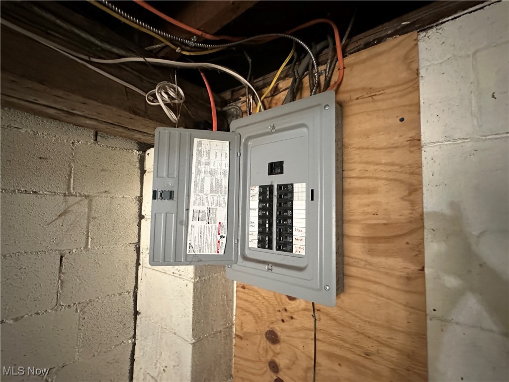 3609 Lake Rockwell Road Ravenna OH 44266