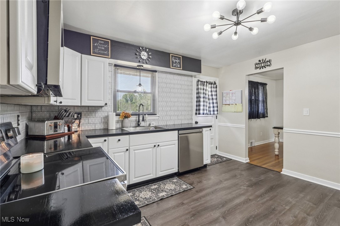 737 Moore Lane East Palestine OH 44413