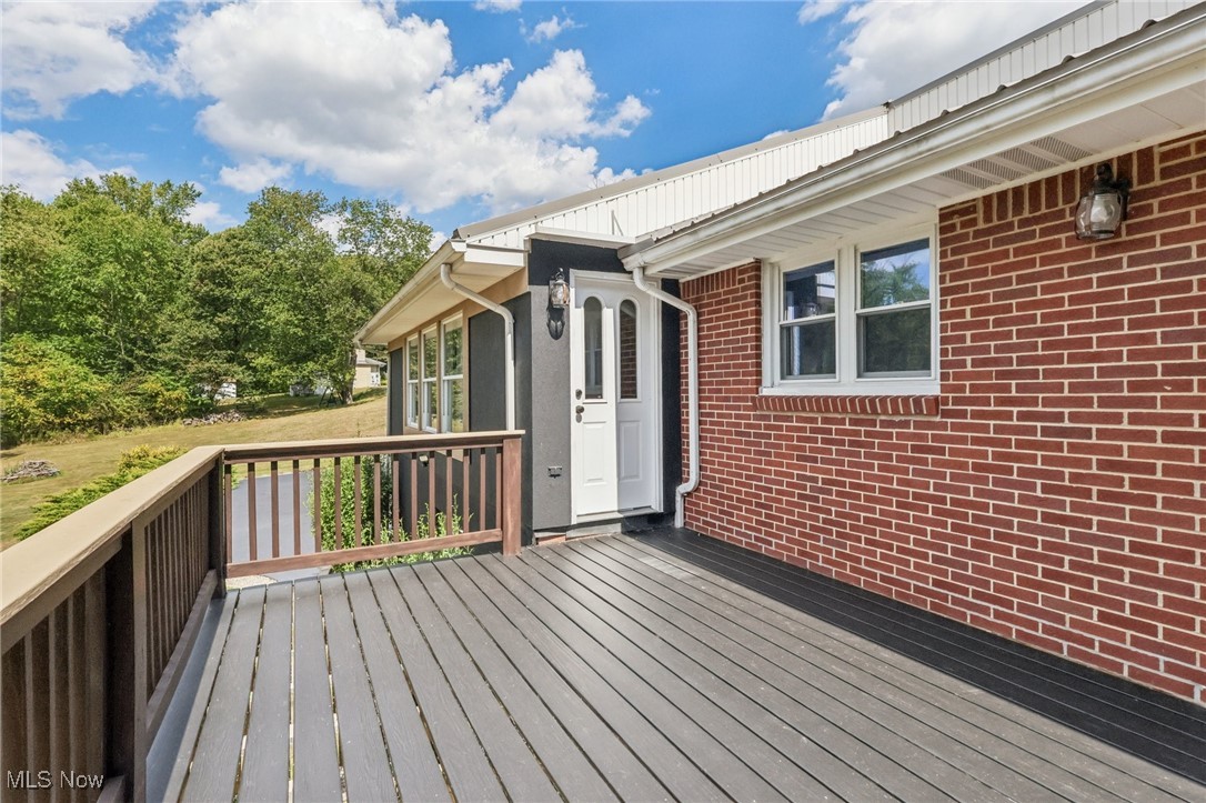 737 Moore Lane East Palestine OH 44413