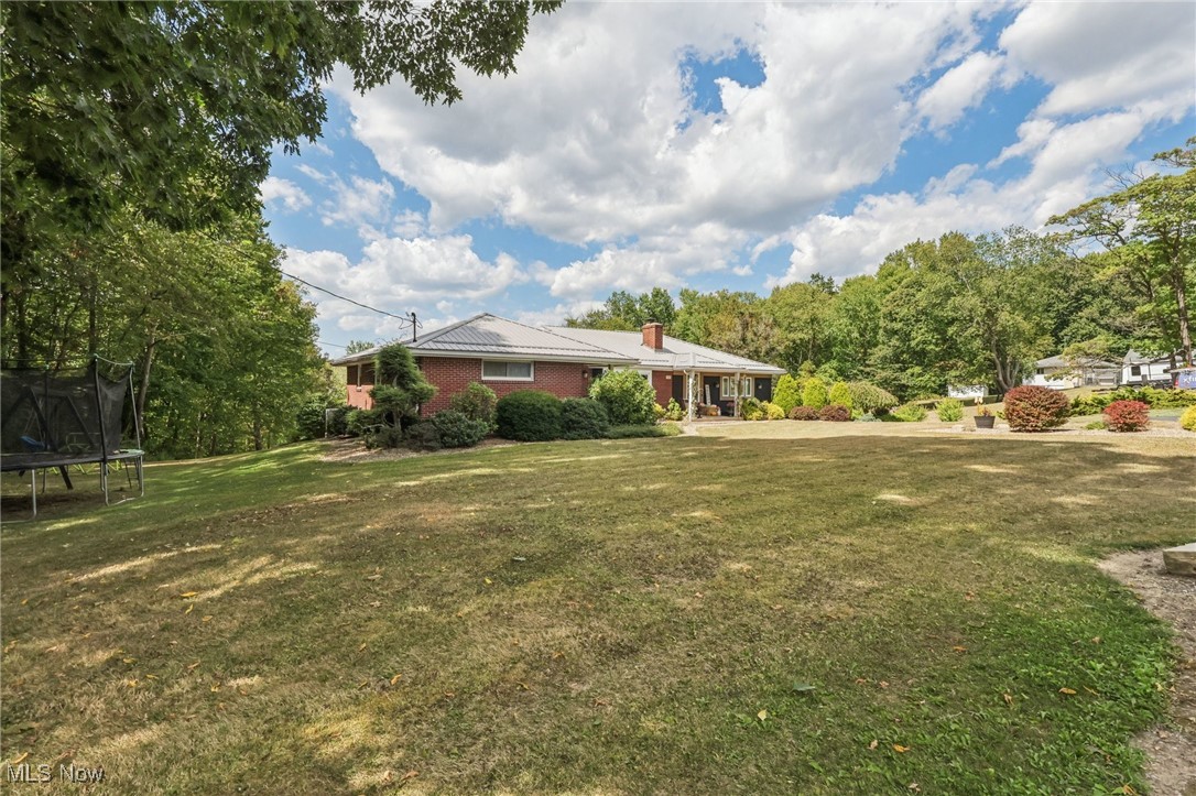 737 Moore Lane East Palestine OH 44413