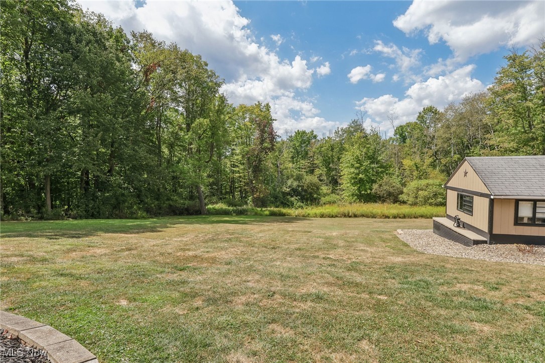 737 Moore Lane East Palestine OH 44413