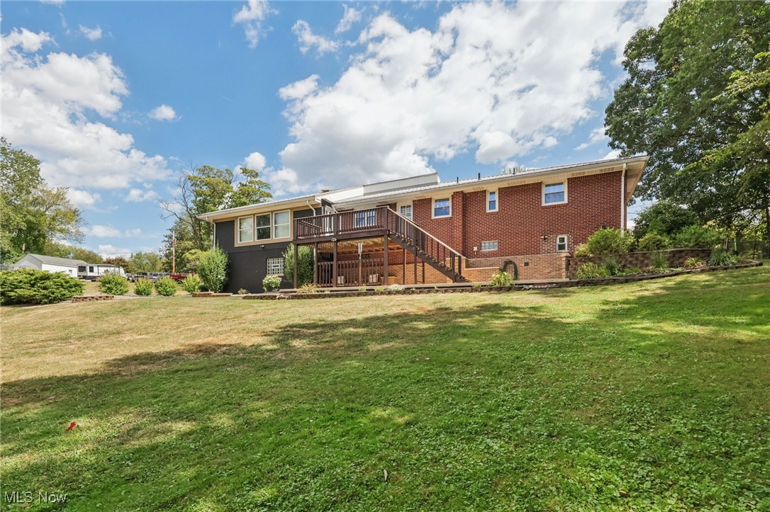737 Moore Lane East Palestine OH 44413
