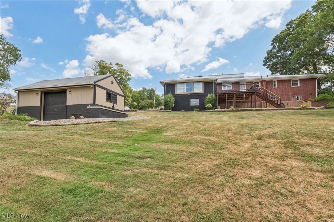 737 Moore Lane East Palestine OH 44413