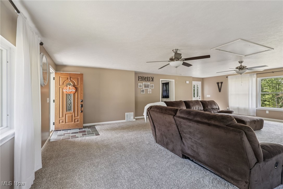 737 Moore Lane East Palestine OH 44413