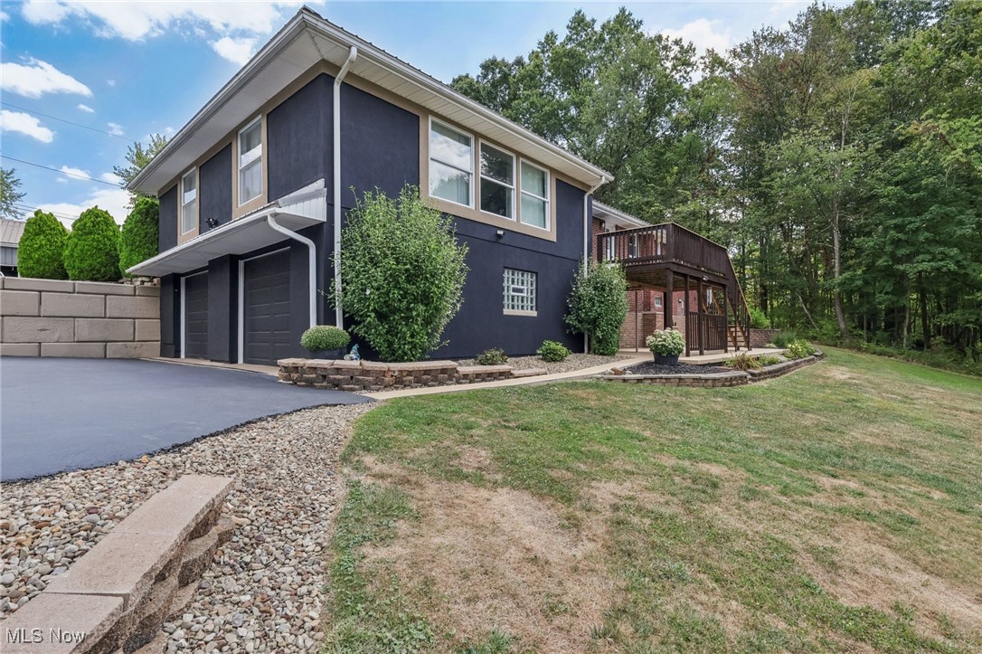 737 Moore Lane East Palestine OH 44413