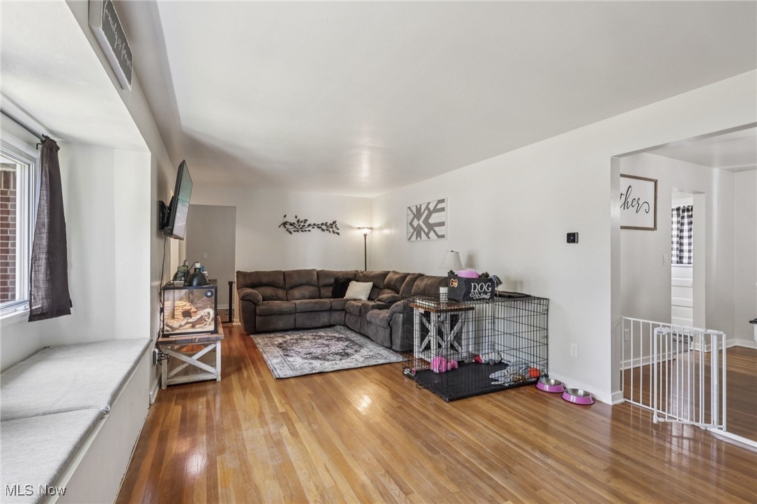 737 Moore Lane East Palestine OH 44413