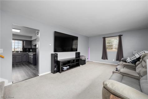 32 Elmwood Drive Greenwich OH 44837