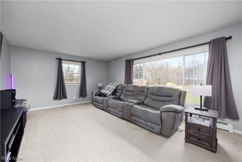 32 Elmwood Drive Greenwich OH 44837