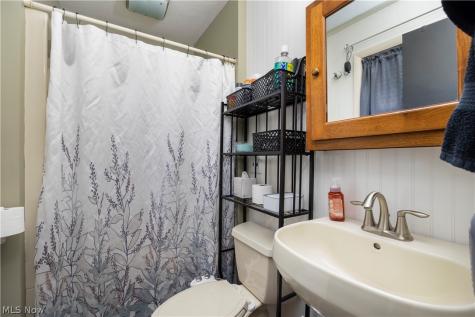 32 Elmwood Drive Greenwich OH 44837