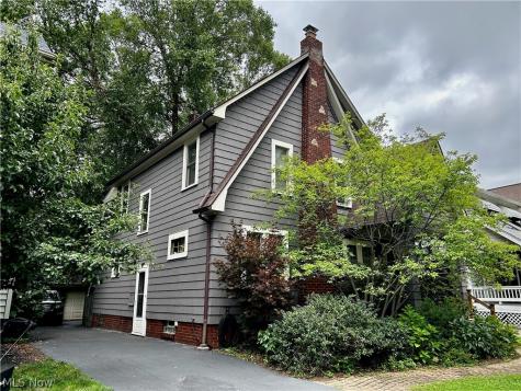 3887 Northampton Road Cleveland Heights OH 44121