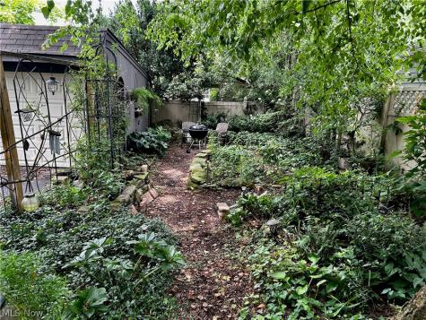 3887 Northampton Road Cleveland Heights OH 44121