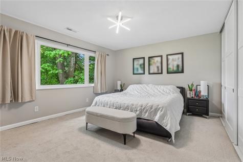 2380 Amesbury Road Akron OH 44313