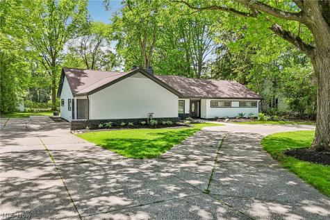 2380 Amesbury Road Akron OH 44313