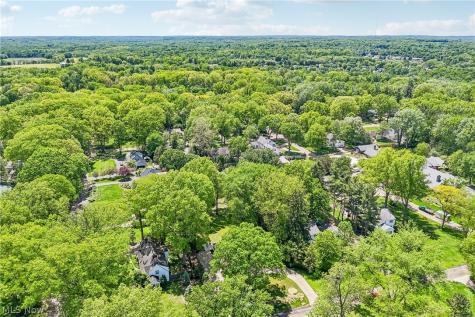 2380 Amesbury Road Akron OH 44313