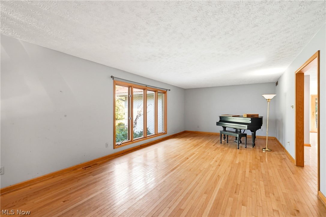 6979 Taylor Road Clinton OH 44216