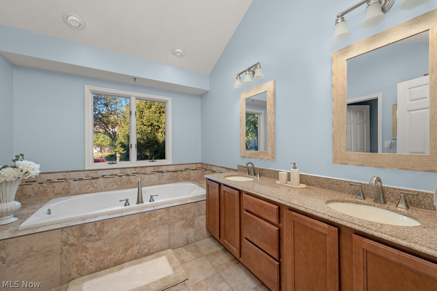 747 Firestone Drive Avon Lake OH 44012