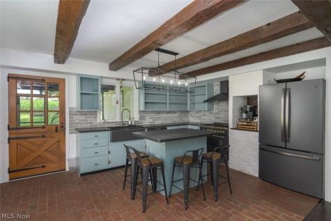 2072 Hartville Road Mogadore OH 44260