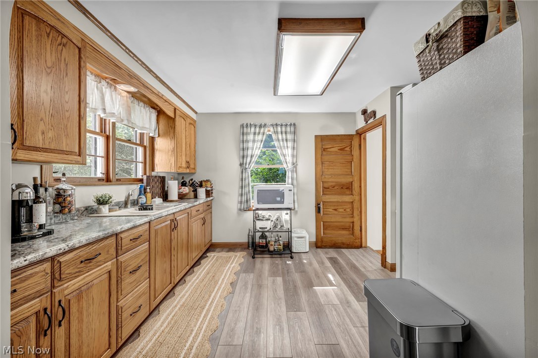 9598 Quarry Road South Amherst OH 44001