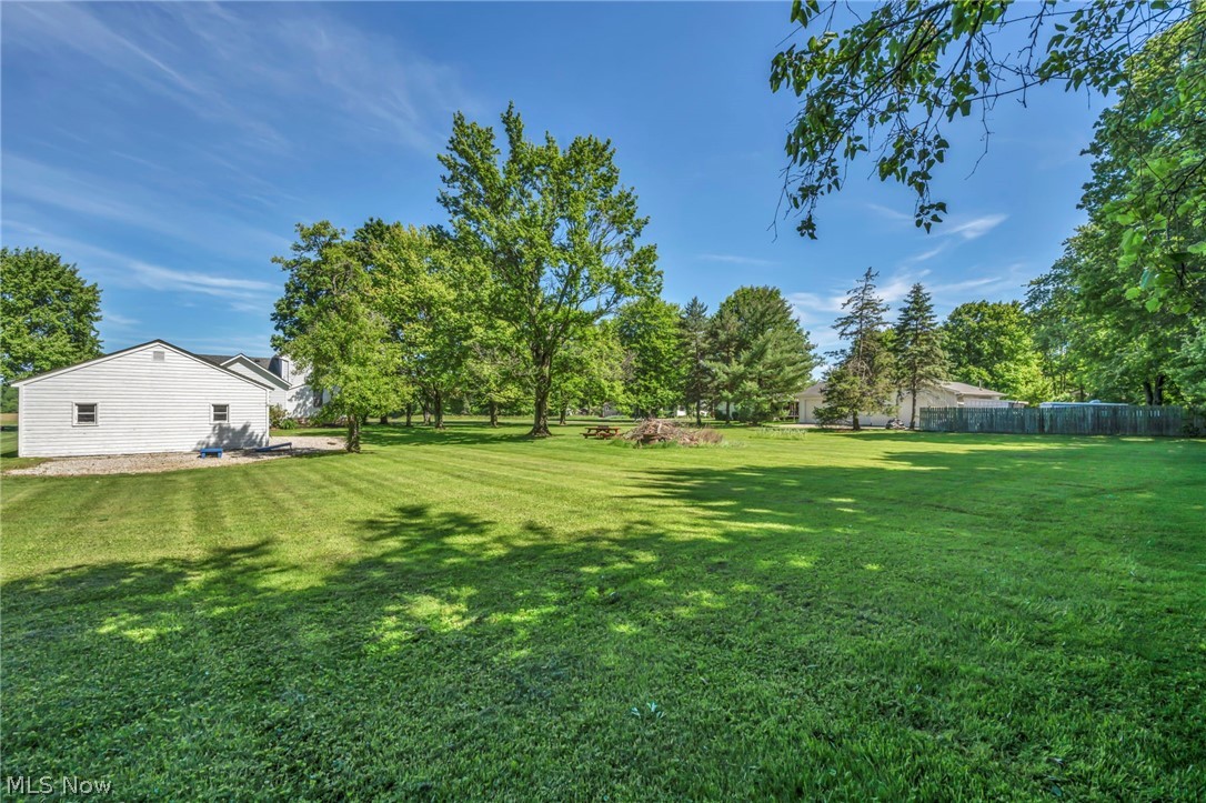9598 Quarry Road South Amherst OH 44001