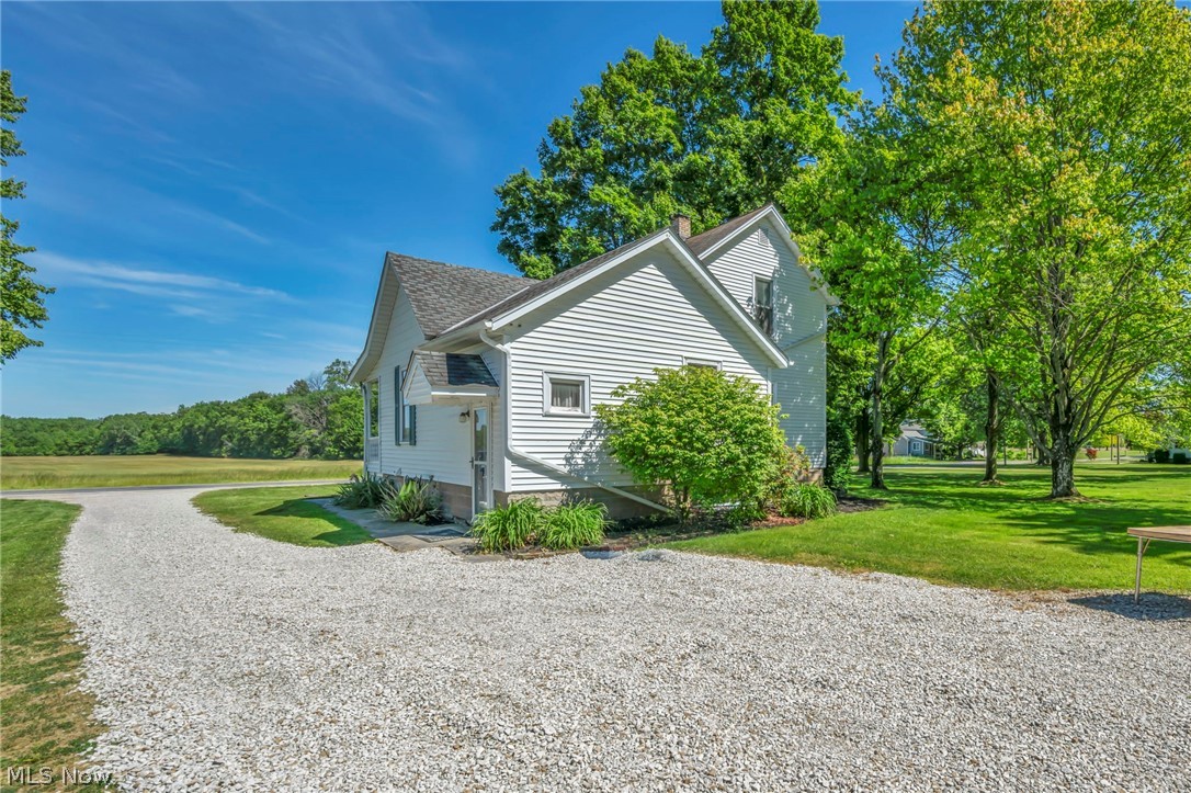 9598 Quarry Road South Amherst OH 44001