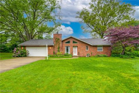 3660 Logan Circle Akron OH 44319