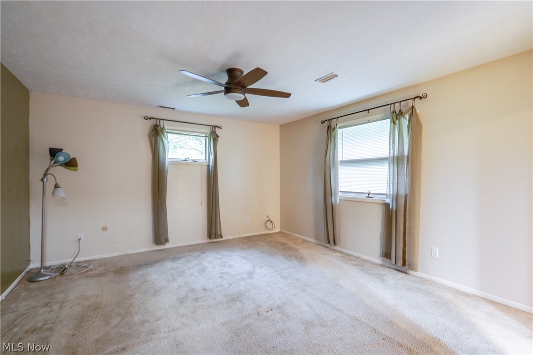 3660 Logan Circle Akron OH 44319
