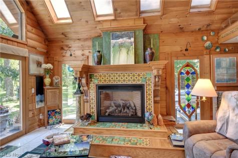 3641 Township Road 253 Glenmont OH 44628