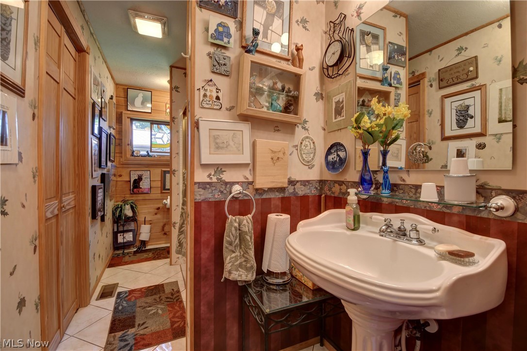 3641 Township Road 253 Glenmont OH 44628
