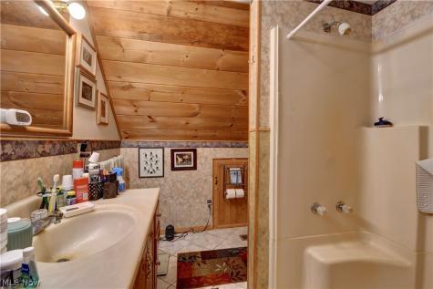 3641 Township Road 253 Glenmont OH 44628