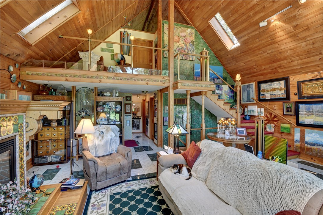 3641 Township Road 253 Glenmont OH 44628