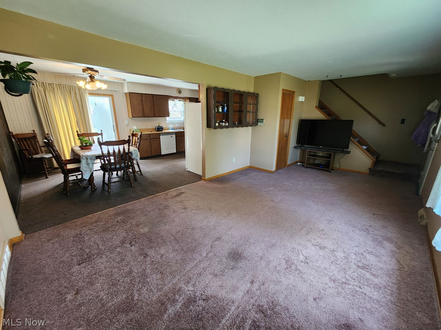 34152 Oak Knoll Street Eastlake OH 44095