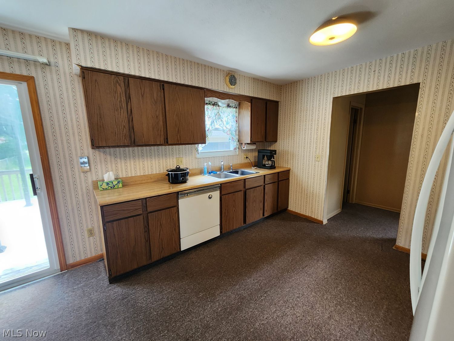 34152 Oak Knoll Street Eastlake OH 44095