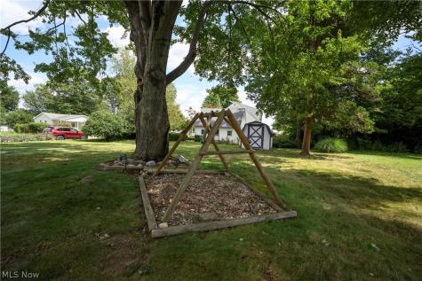 189 36th Street SW Barberton OH 44203