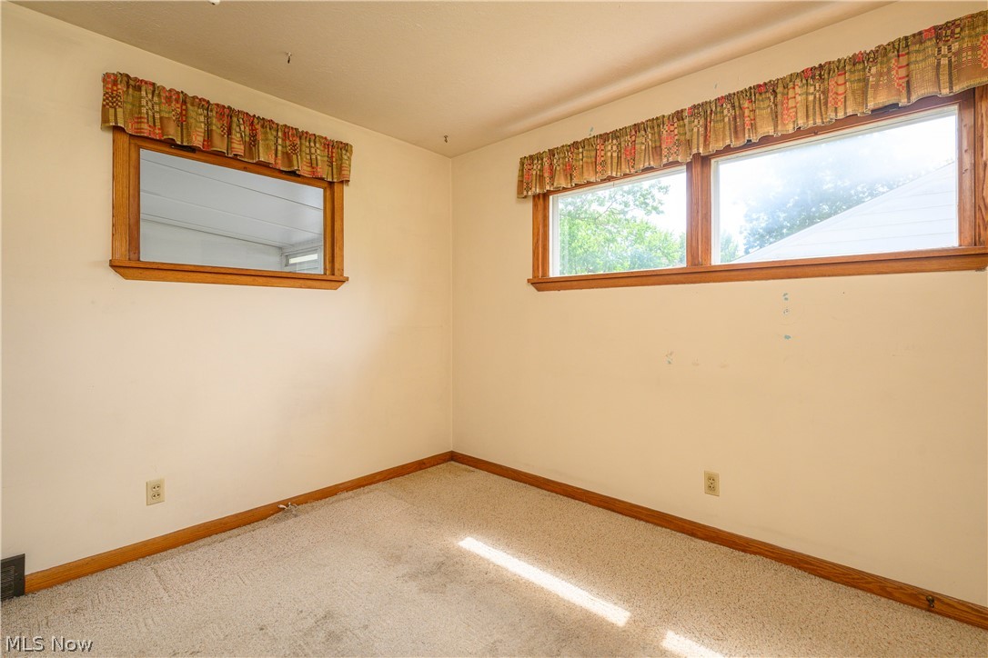 189 36th Street SW Barberton OH 44203