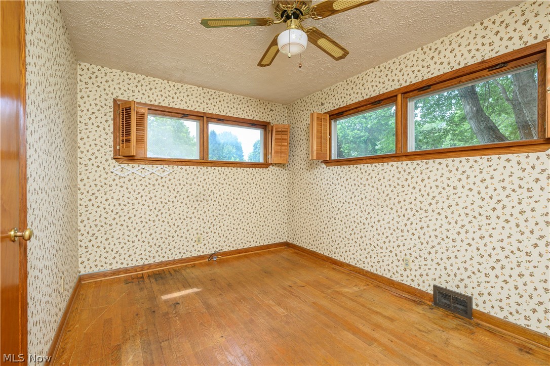 189 36th Street SW Barberton OH 44203