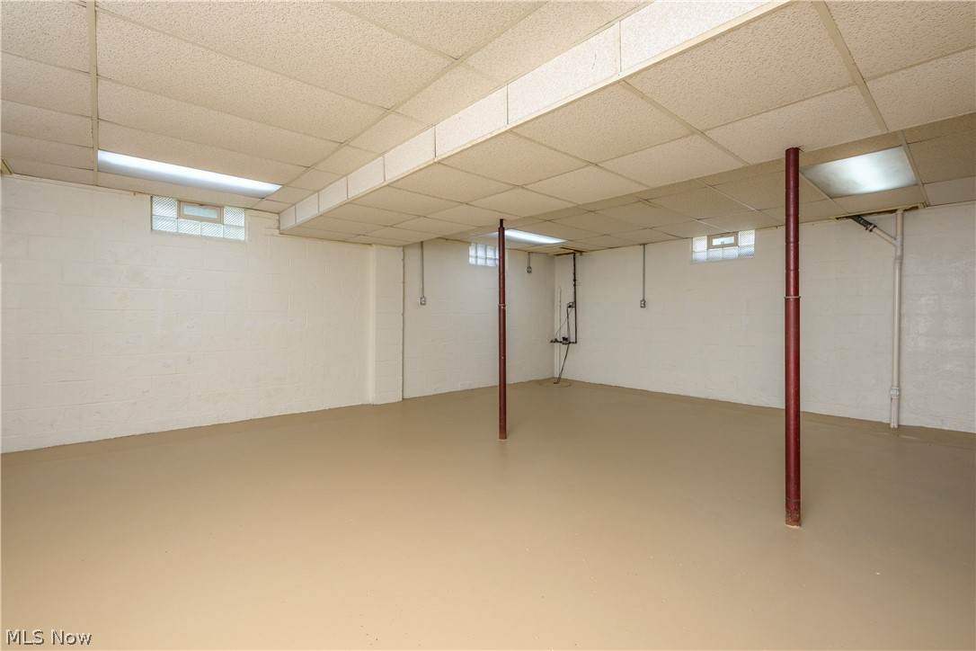 189 36th Street SW Barberton OH 44203