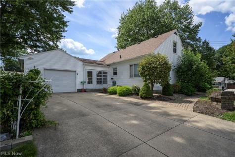 189 36th Street SW Barberton OH 44203
