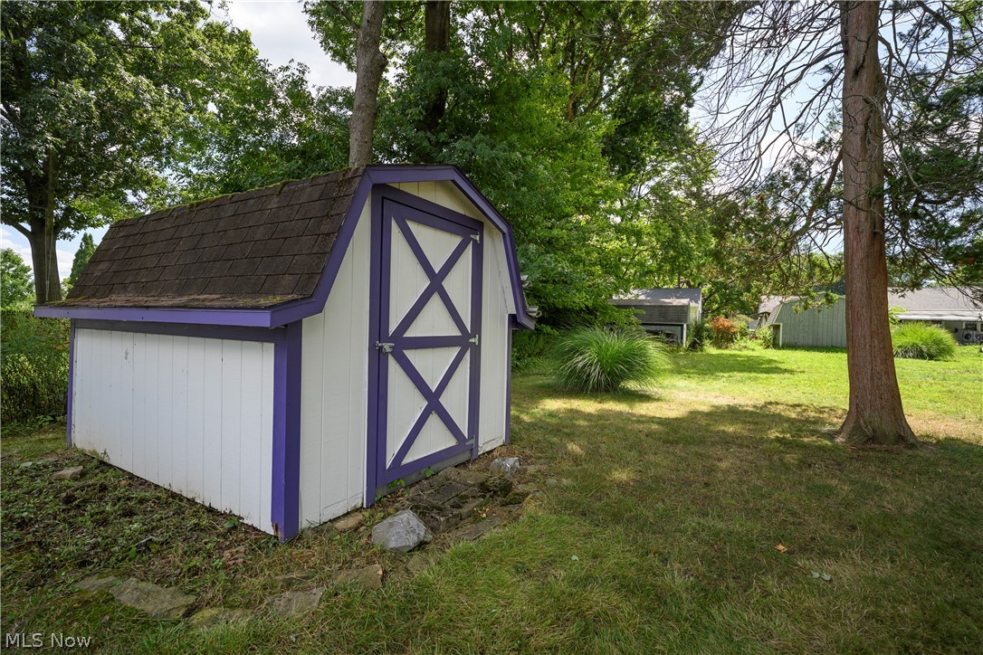 189 36th Street SW Barberton OH 44203