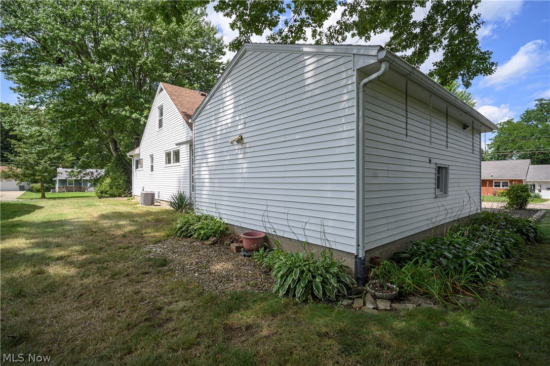 189 36th Street SW Barberton OH 44203