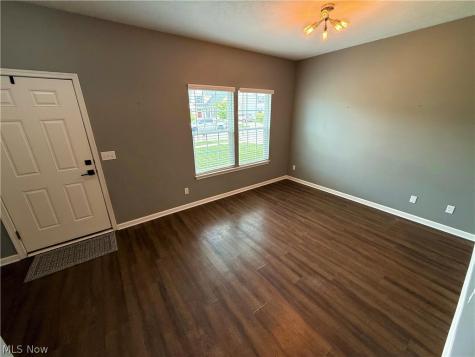 205 S Settlers Lane Painesville OH 44077