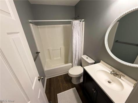 205 S Settlers Lane Painesville OH 44077
