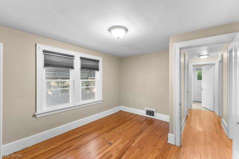 2031 Ohio Avenue Cuyahoga Falls OH 44223