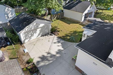 2031 Ohio Avenue Cuyahoga Falls OH 44223
