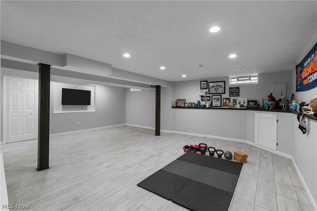 18256 Heritage Trail Strongsville OH 44136