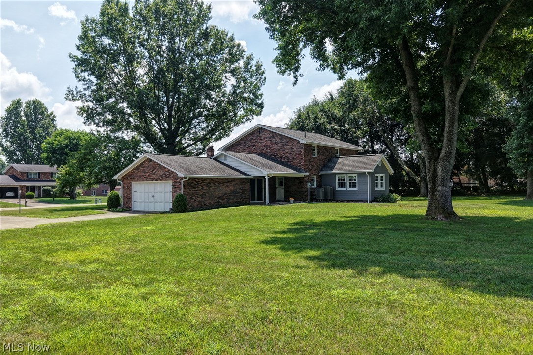 966 SE College Drive SE New Philadelphia OH 44663