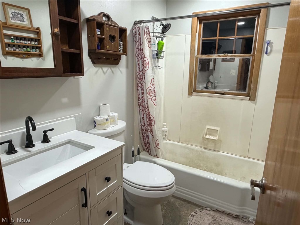 322 Washington Street Barnesville OH 43713