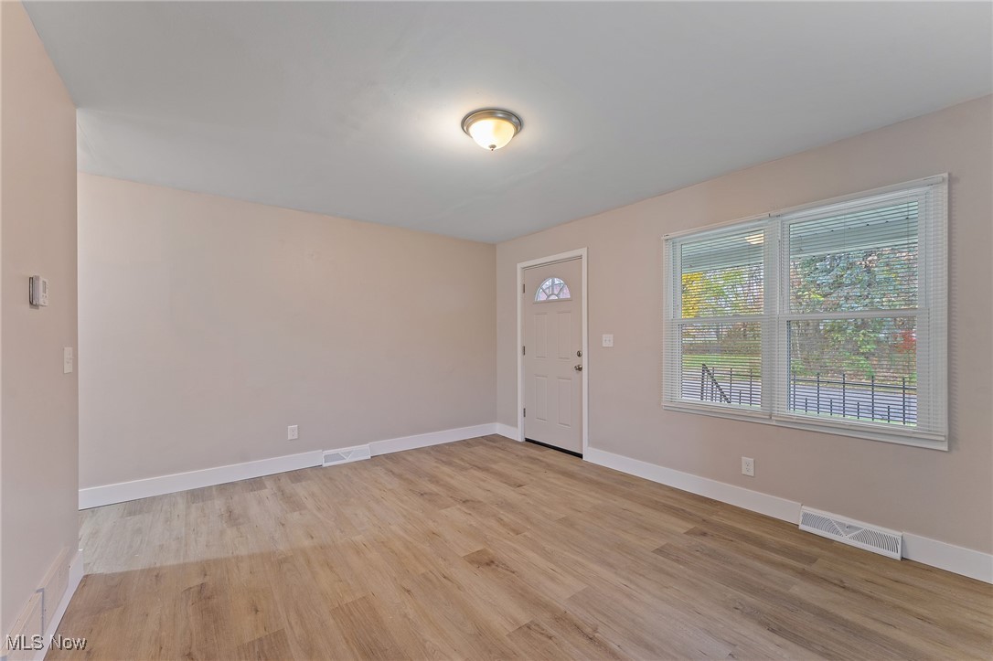 103 Gladstone Street Campbell OH 44405