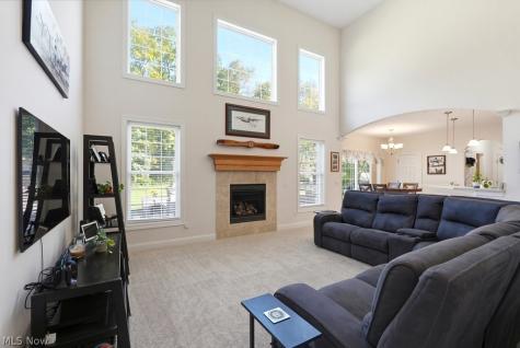2200 Hunting Valley Lane Streetsboro OH 44241